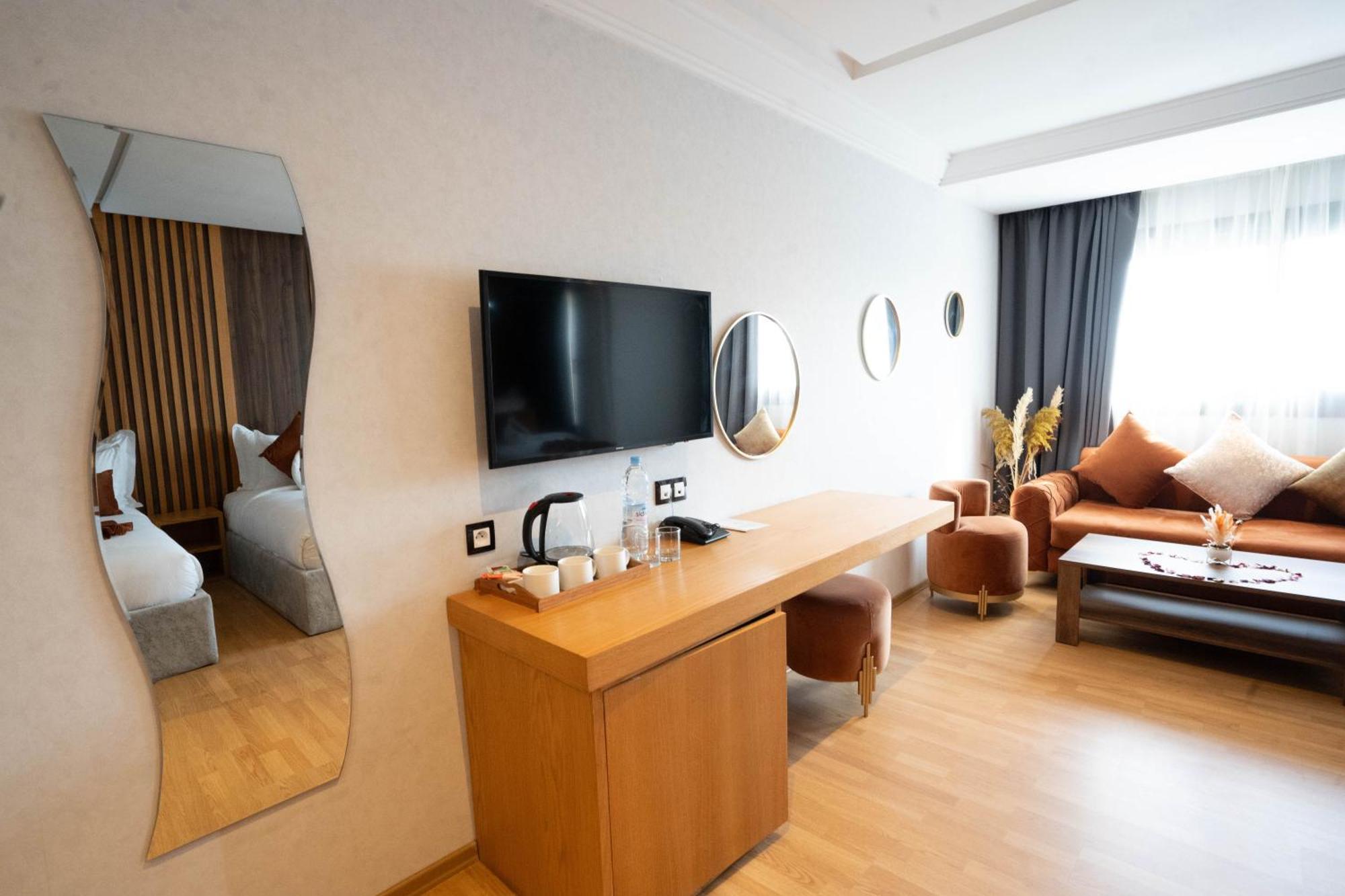 Razane Hotel القنيطرة المظهر الخارجي الصورة