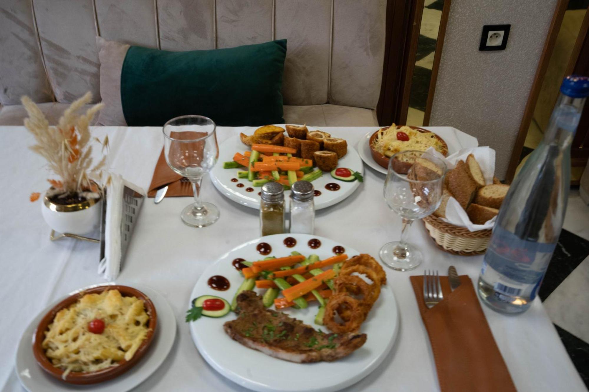 Razane Hotel القنيطرة المظهر الخارجي الصورة