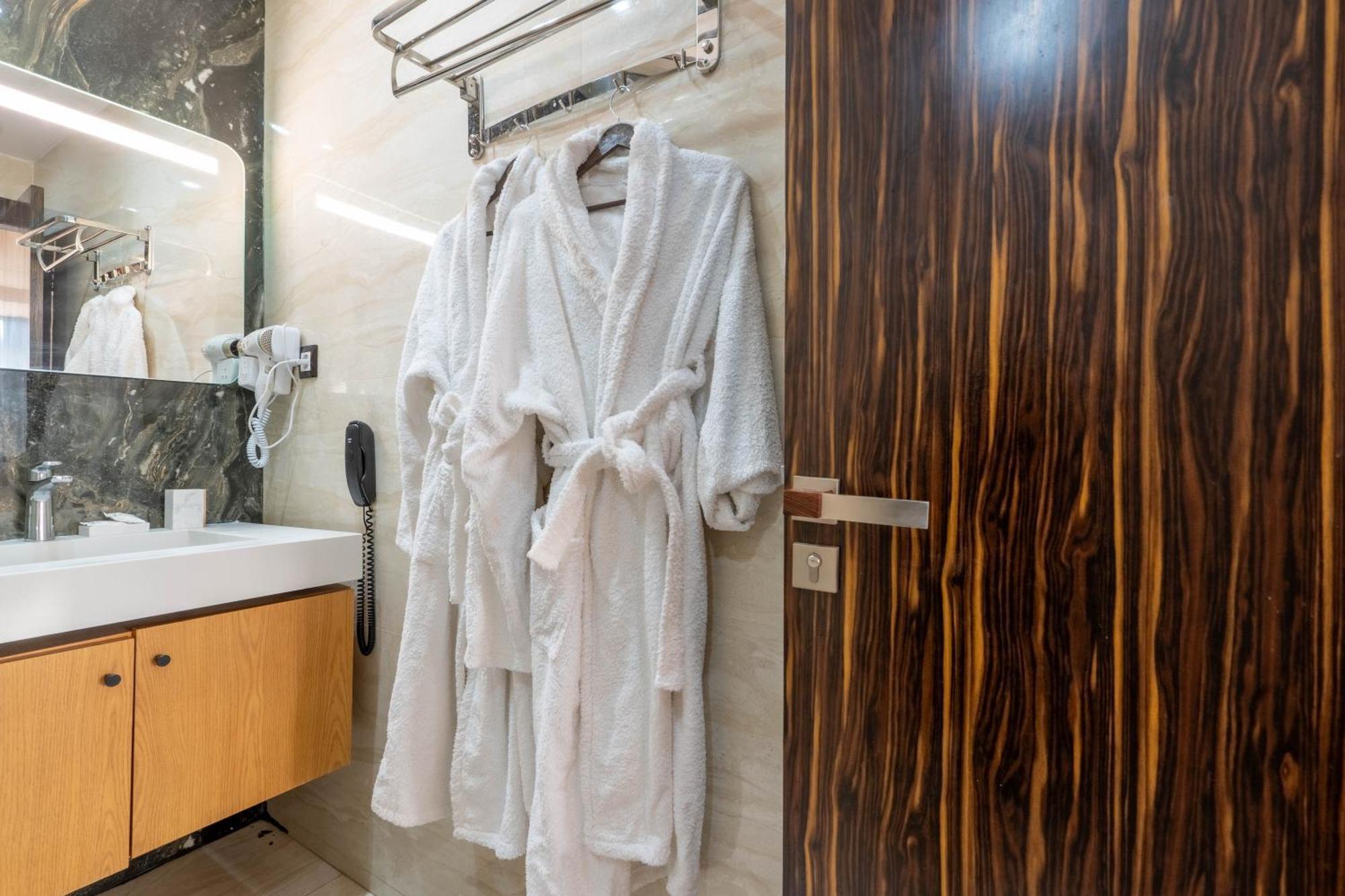 Razane Hotel القنيطرة المظهر الخارجي الصورة